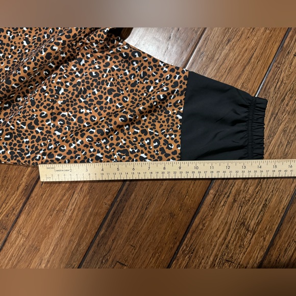 Nike Leopard Print Windbreaker Full Zip Jacket - Picture 14 of 15